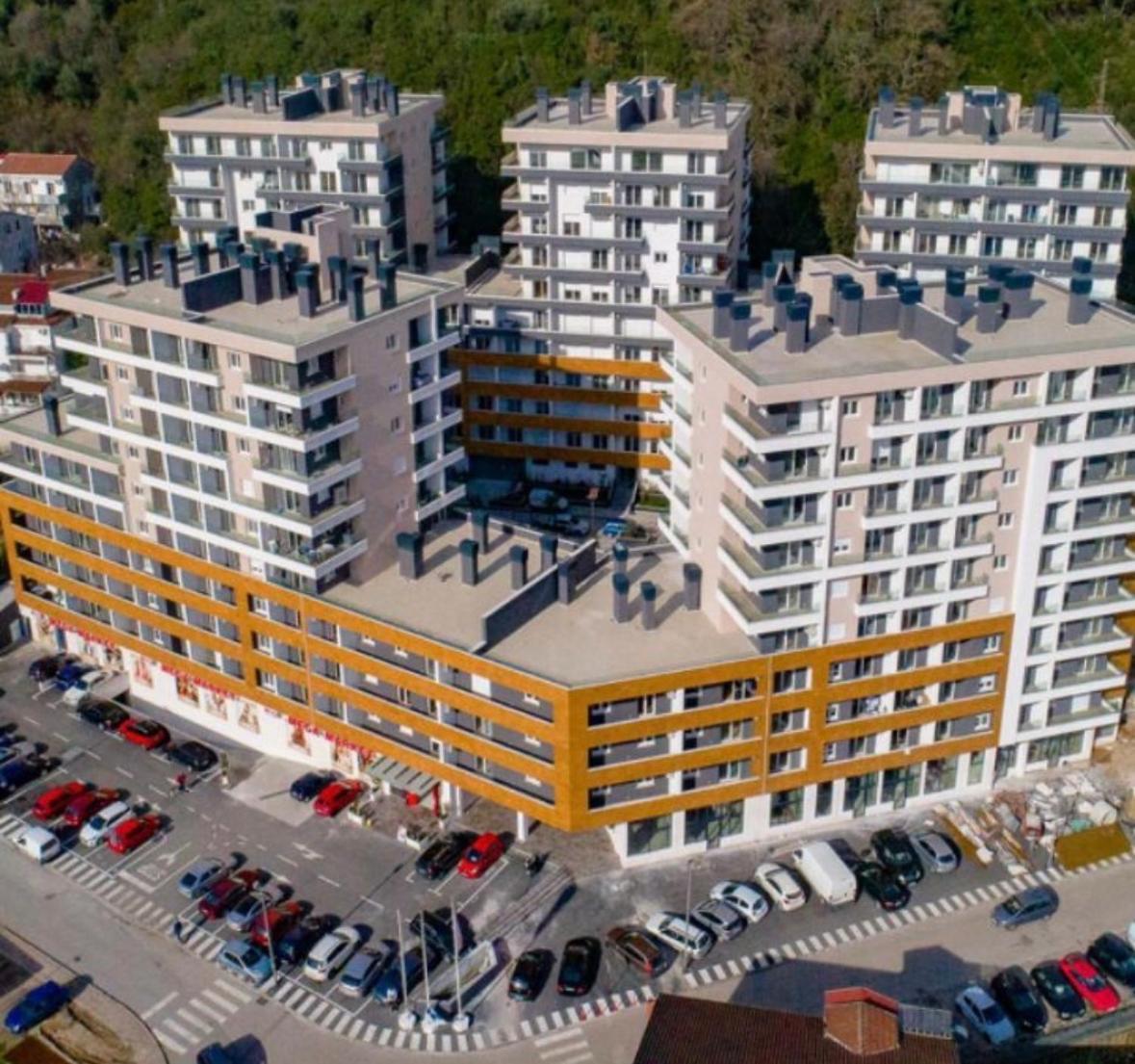 Lux Sa Garazom * Budva